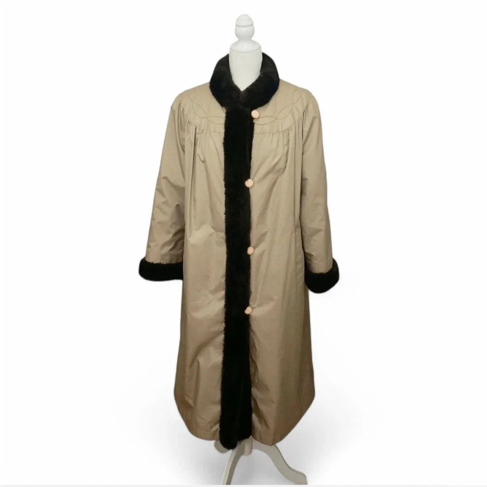 💜 VINTAGE SPORTOWNE Futur Faux Fur Reversible Coat
